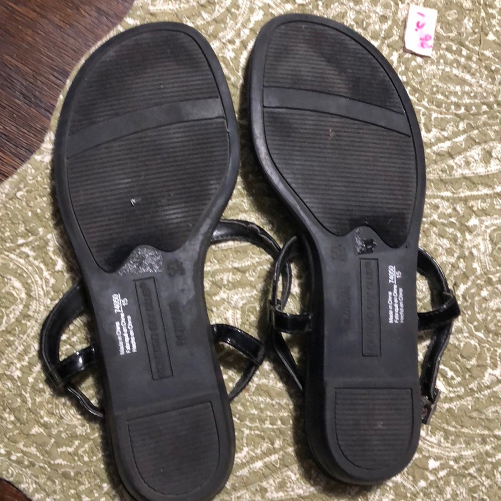 Black sandals - Picture 2 of 2